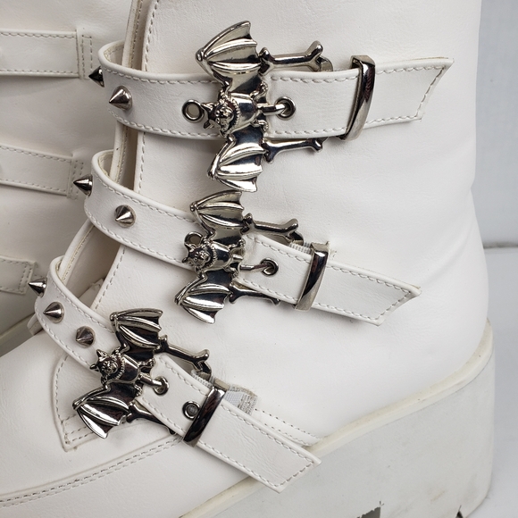 Demonia Womens Platform Ankle Boots Ashes-55 White Bat Buckle no size - Picture 3 of 12